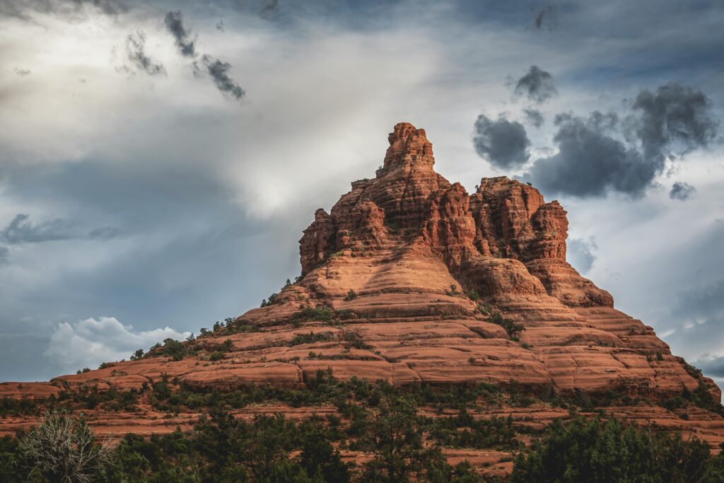 Stunning view of the iconic Bell Rock sandstone formation in Sedona, Arizona, USA.